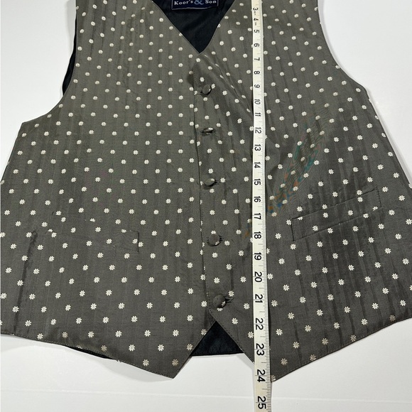 Woman’s Koors & Son Silk Vest Size 5 (NWOT)​​ - Picture 5 of 9